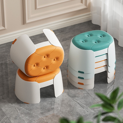 كرسي بلاستيكي قوي وثابت يتحمّل الوزن وسهل التخزين